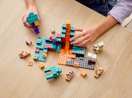 Набор LEGO The Warped Forest