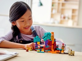 Набор LEGO The Warped Forest
