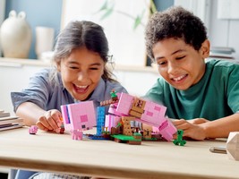 Набор LEGO The Pig House