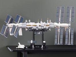 Набор LEGO International Space Station