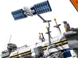 Набор LEGO International Space Station