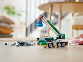 Набор LEGO Race Car Transporter