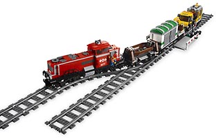Набор LEGO Красный товарный поезд