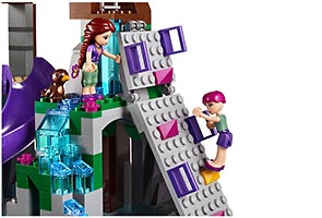 Набор LEGO Спортивный лагерь: дом на дереве