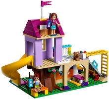 Набор LEGO Игровая площадка Хартлейк Сити