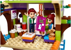 Набор LEGO Домик Мии на дереве