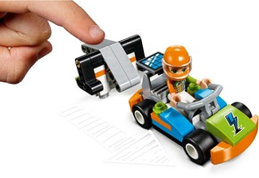 Набор LEGO Spinning Brushes Car Wash