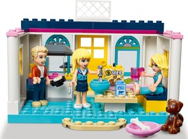 Набор LEGO Stephanie's Family Home