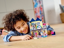 Набор LEGO Emma's Fashion Shop