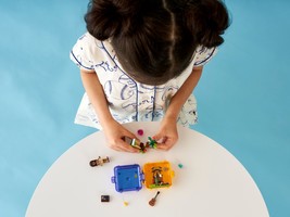 Набор LEGO Andrea's Jungle Cube - Observation Station