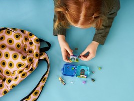 Набор LEGO Stephanie's Jungle Cube - Research Room