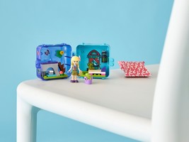Набор LEGO Stephanie's Jungle Cube - Research Room