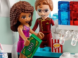 Набор LEGO Heartlake City Movie Theater
