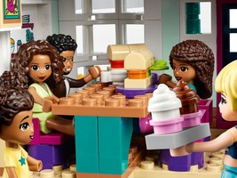 Набор LEGO Andrea's Family House