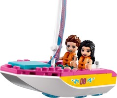 Набор LEGO Forest Camper Van and Sailboat