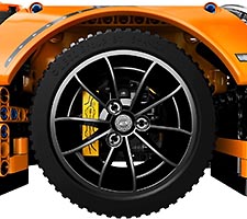 Набор LEGO Порше 911 GT3 RS