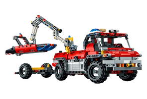 Набор LEGO Пожарная машина для аэропорта