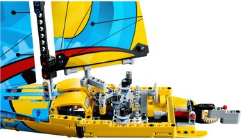 Набор LEGO Гоночная яхта
