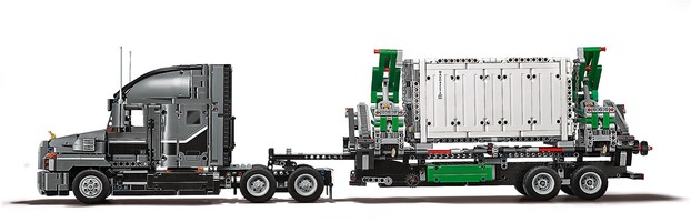Набор LEGO Грузовик Mack™ 2 в 1