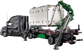Набор LEGO Грузовик Mack™ 2 в 1