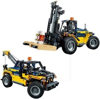 Набор LEGO Сверхмощный вилочный погрузчик 2 в 1