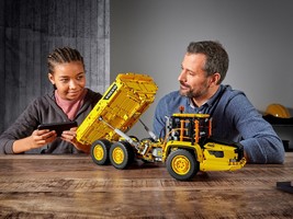 Набор LEGO 6x6 Volvo Articulated Hauler