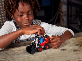 Набор LEGO Фронтальный погрузчик