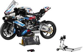 Набор LEGO 42130 BMW Motorrad M 1000 RR