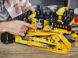 Набор LEGO Cat D11 Bulldozer