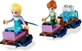 Набор LEGO Волшебный ледяной замок Эльзы