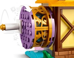 Набор LEGO Aurora's Hut in the Forest