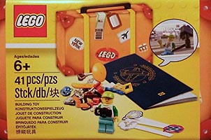Набор LEGO 5004932 Travel Building Suitcase