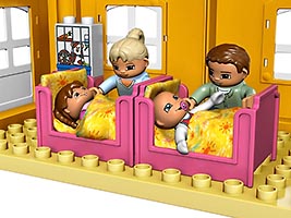 Набор LEGO Дом для семьи