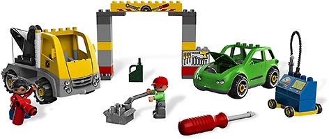 Набор LEGO 5641 Авторемонтная мастерская за работой