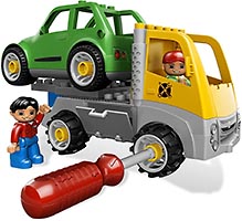 Набор LEGO Авторемонтная мастерская за работой
