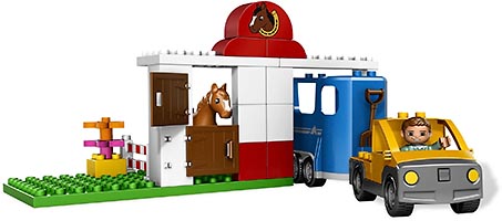 Набор LEGO Конюшня