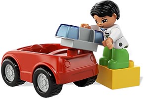 Набор LEGO Машина медсестры