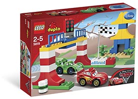 Набор LEGO Тачки 2 - Токийские гонки