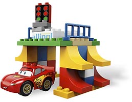 Набор LEGO Тачки 2 - Токийские гонки
