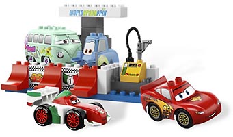 Набор LEGO Тачки 2 - Пит-стоп