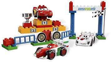 Набор LEGO 5839 Тачки 2 - Мировой Гран-При