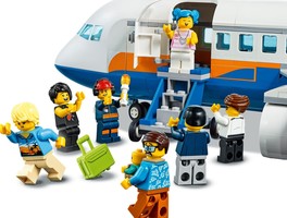 Набор LEGO Passenger Airplane
