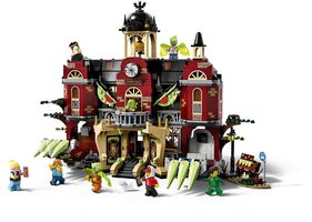 Набор LEGO Школа с привидениями Ньюбери
