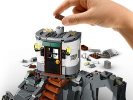 Набор LEGO The Lighthouse of Darkness