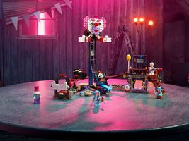 Набор LEGO Haunted Fairground