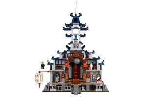 Набор LEGO Храм последнего великого оружия