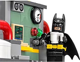 Набор LEGO Ледяная атака мистера Фриза