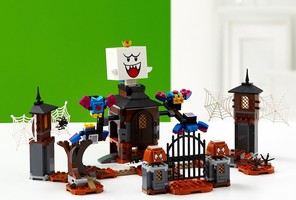 Набор LEGO King Boo and the Haunted Yard Expansion Set