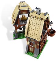 Набор LEGO Набег на деревенскую мельницу