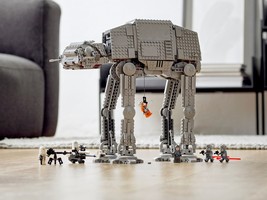 Набор LEGO AT-AT